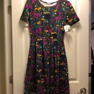 Lularoe medium floral Amelia